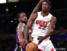 PG中国登录入口-雄鹿碾压火箭，浓眉完成帽子戏法