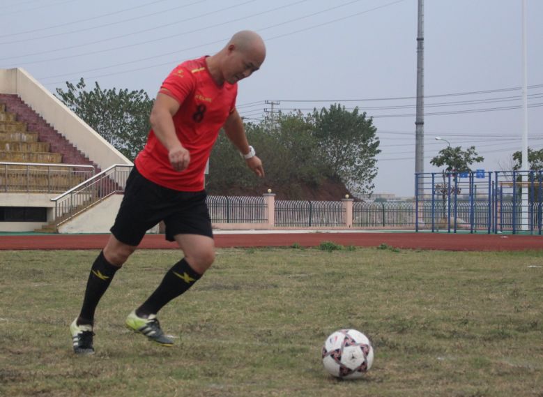 PG中国登录入口-真情满满的足球精神在场上传递