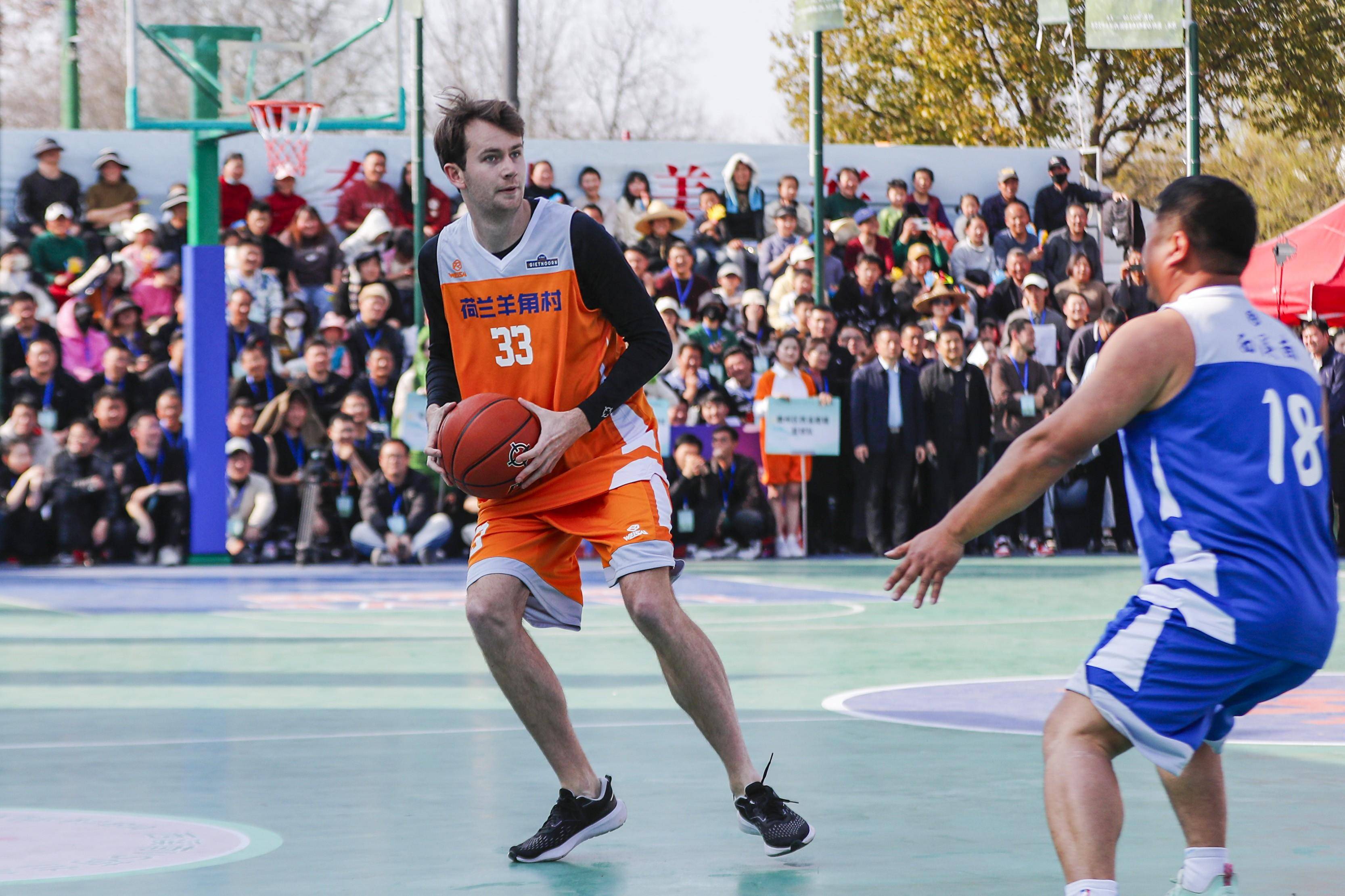 PG游戏官网登录入口-农村篮球对抗赛营造浓厚篮球氛围