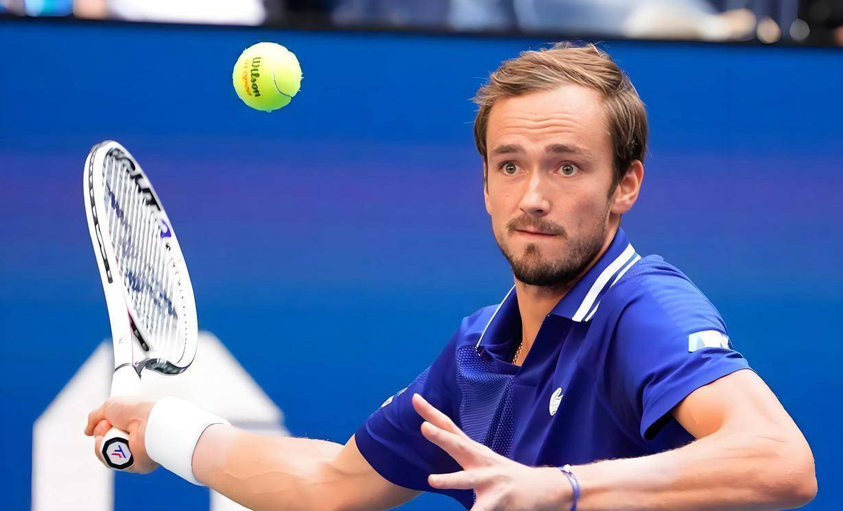 PG电子线上登入-包含西班牙网球队绝地反击世界网球队，梅德韦杰夫关键制胜的词条